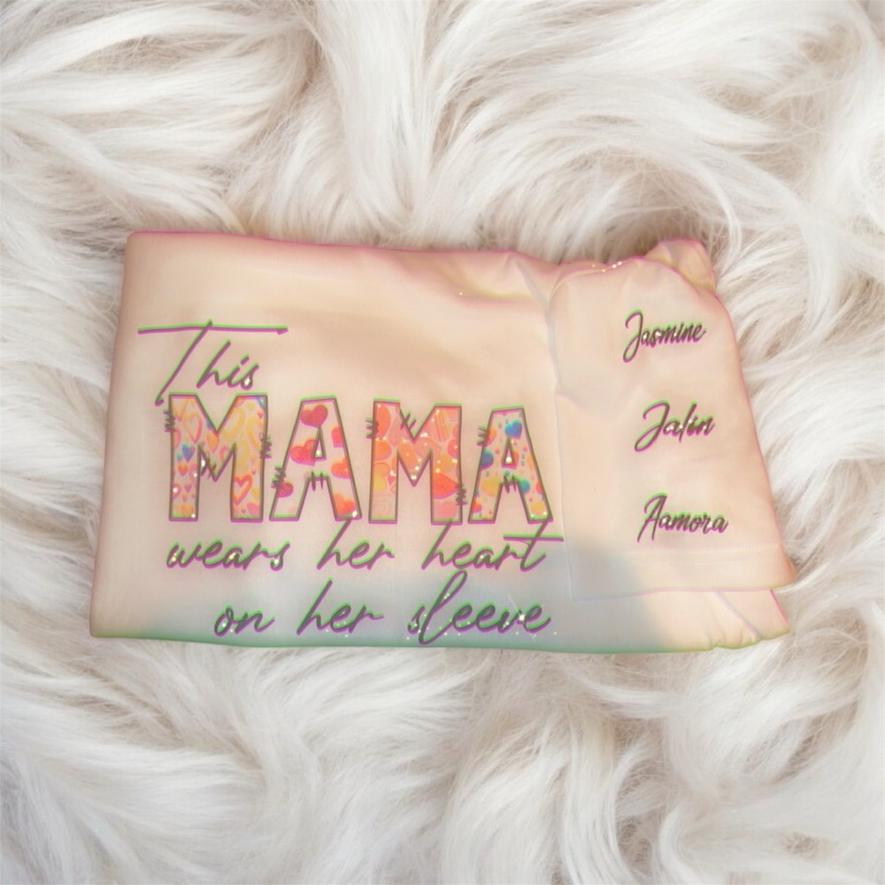 Customizable “ This MAMA wears her heart on her sleeve T-Shirt